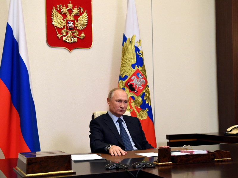 Ежегодная пресс-конференция президента России Владимира Путина намечена на 17 декабря, соообщается на сайте Кремля. В связи со сложной эпидемиологической обстановкой на этот раз мероприятие пройдет в режиме видеоконференции