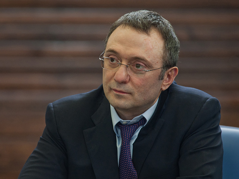 Сенатор Керимов снова подал иск к "Ведомостям" и привлек к суду блогера