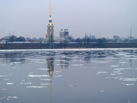Петербургские власти усилили коронавирусные ограничения в период новогодних праздников и призвали туристов не приезжать в город на Новый год