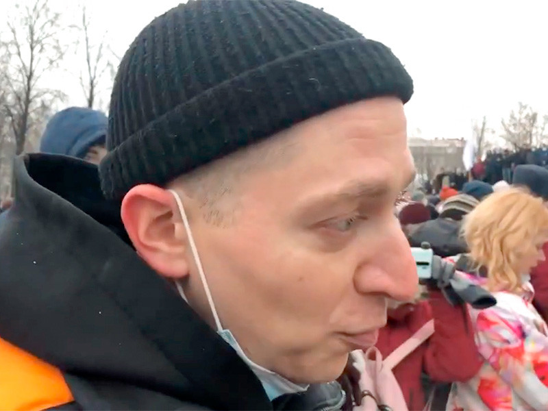 В Санкт-Петербурге на митинге протеста в поддержку Алексея Навального задержали рэпера Оксимирона (Мирона Федорова)

