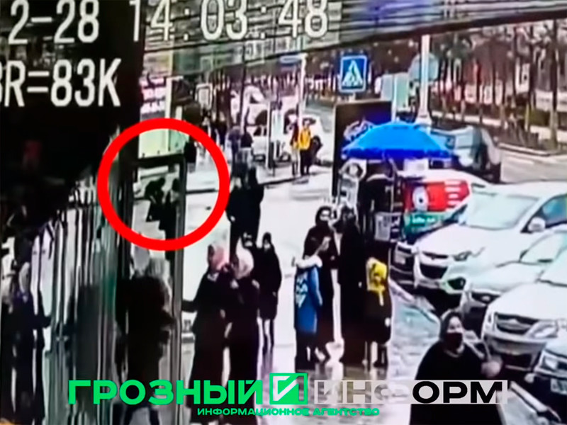 28 декабря вооруженные ножами террористы напали на сотрудников ППС в центре Грозного