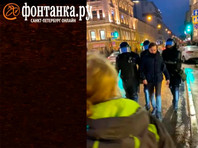 Полицейский пнул Юдину на акции протеста в защиту Алексея Навального 23 января после того, как женщина попыталась выяснить причину задержания молодого человека