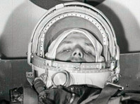 В Звездном городке объяснились по поводу запуска блинов "в космос" и воздушного крестного хода в честь полета Гагарина