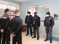 Не менее пяти членов владимирской ОНК, которую Навальный назвал "сборищем жуликов и лжецов", связаны с правоохранительной системой