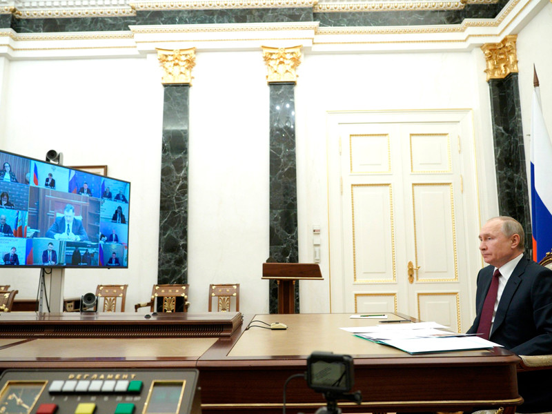 В режиме видеоконференции Владимир Путин провёл совещание по вопросам социально-экономического развития Республики Крым и города федерального значения Севастополя