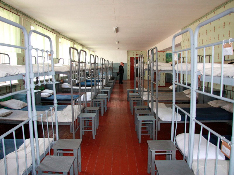 Навального перевели из медчасти в отряд и угрожают ему принудительным кормлением