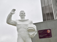Мемориал на месте приземления первого в мире космонавта Гагарина Ю. А