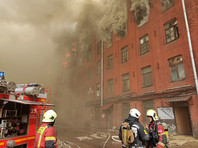 Около 12:30 возник пожар на четвертом этаже здания на Октябрьской набережной, 50. Возгорание произошло на четвертом и пятом этажах шестиэтажного здания