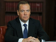 Дмитрий Медведев констатировал возвращение РФ и США ко временам "холодной войны"