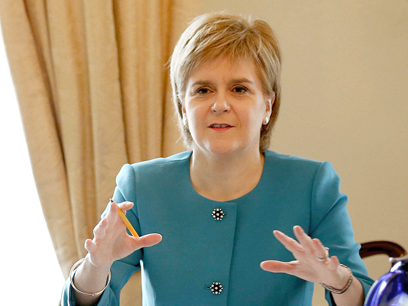 Шотландия может блокировать выход Британии из Евросоюза через свой парламент, заявила в интервью ВВС первый министр Шотландии Никола Стерджен