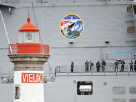 Торжественная церемония состоялась во французском порту Сен-Назер. Корабль, изначально построенный для России, получил имя "Гамаль Абдель Насер" в честь второго президента Египта. В ходе церемонии на судне был поднят флаг Египта