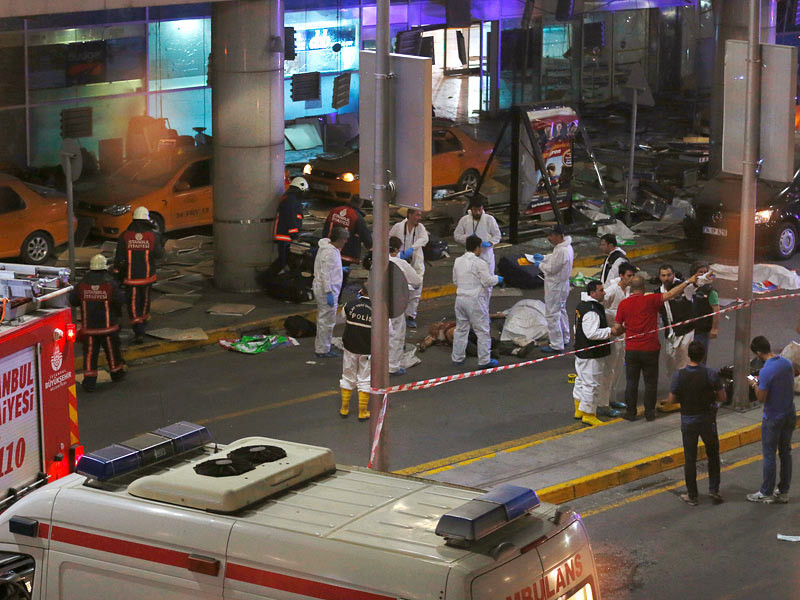 Террорист, устроивший подрыв в аэропорту Cтамбула, мог быть выходцем из Чечни
