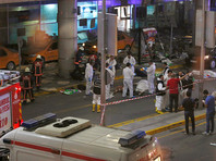 Три взрыва прогремели вечером 28 июня в зоне прилета международных рейсов аэропорта имени Ататюрка - крупнейшего в Турции