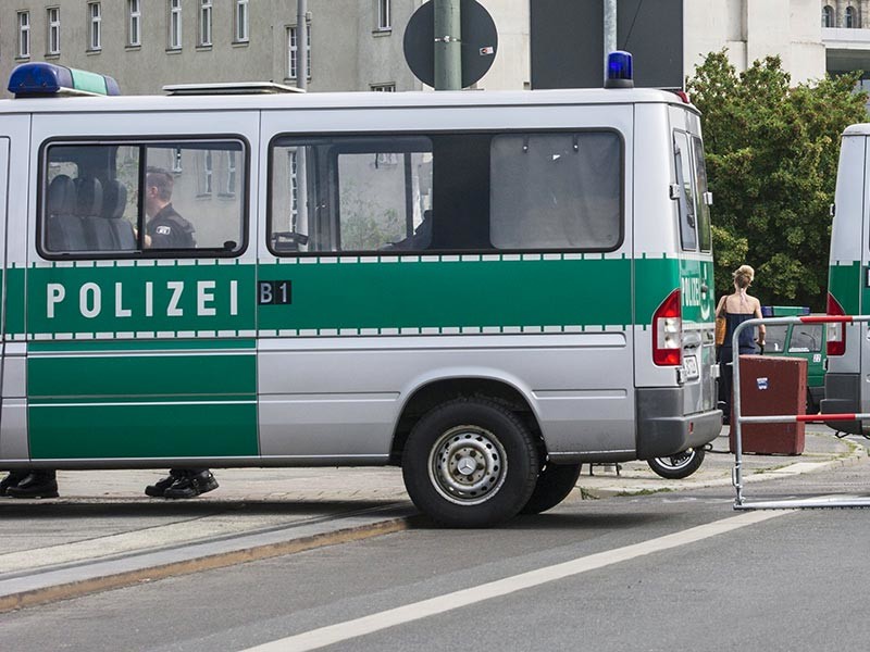 Полиция Мюнхена эвакуировала торговый центр Pasing Arcaden и близлежащую железнодорожную станцию Pasing из-за сообщения о бомбе. В результате полицейские не обнаружили ничего подозрительного