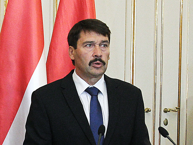 Президент Венгрии Янош Адер назначил дату референдума о допустимости обязательного распределения мигрантов по странам Европейского союза
