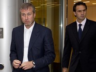В 2012 году Березовский потерял несколько миллиардов фунтов после суда с другим российским олигархом Романом Абрамовичем