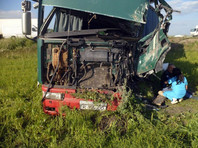 Рейсовый автобус марки Kia Granbird, следовавший по маршруту "Челябинск - Житикара" и "Рудный-Сатка", столкнулся с грузовым автомобилем (фурой) Iveco Magirus