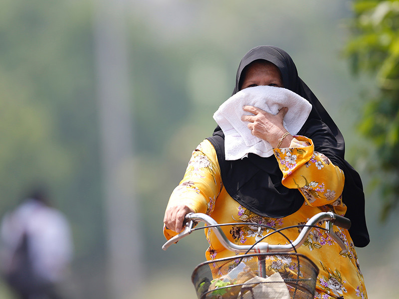 В Иране группу женщин арестовали за то, что они катались на велосипедах в северо-западной части города Меривана