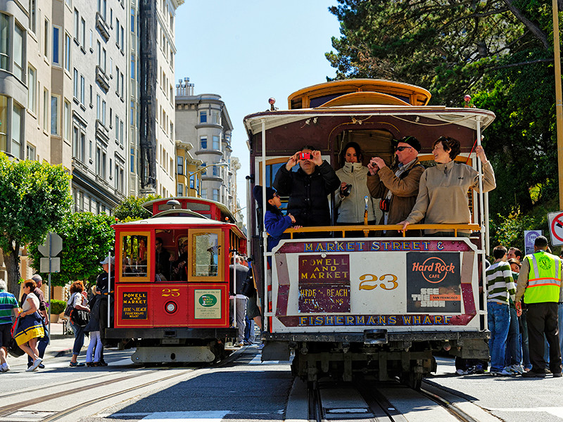В Сан-Франциско завершился очередной чемпионат мира по колокольному звону среди работников, обслуживающих местную достопримечательность - кабельную трамвайную сеть