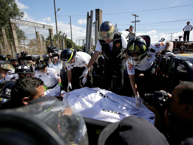 В тюрьме Гватемалы во время бунта убита аргентинская модель