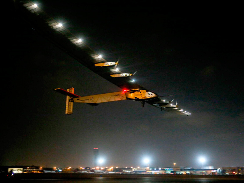 Самолет Solar Impulse 2 начал завершающий этап кругосветного полета