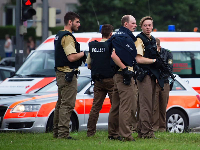 В Германии друга мюнхенского стрелка положили в психиатрическую больницу - он планировал взорвать школу