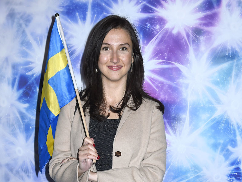 Шведская министр-мусульманка Аида Хадзиалик подает в отставку из-за вождения в пьяном виде