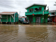 Тропический шторм "Эрл" в Мексике унес жизни шести человек