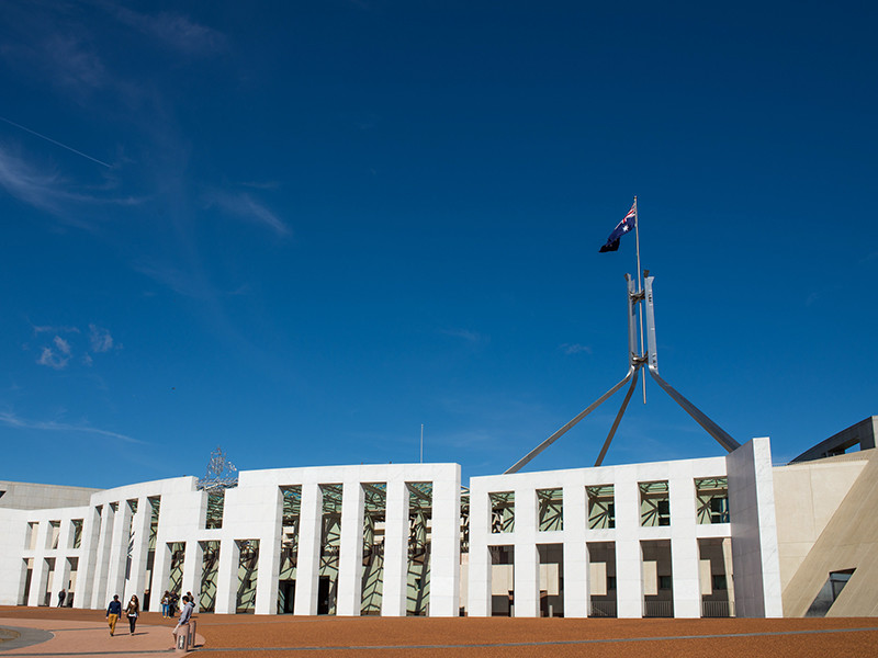 Федеральная полиция Австралии провела обыски в здании парламента страны в Канберре. Обыски проводились в рамках расследования утечек конфиденциальной информации о государственной программе по созданию общенациональной сети широкополосного интернета