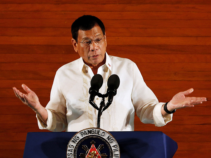 Президент Филиппин Родриго Дутерте пригрозил выходом страны из ООН в ответ на критику организацией участившихся убийств, совершаемых в ходе полицейских рейдов в рамках программы по борьбе с наркоторговлей