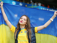 Согласно статистике, озвученной Порошенко, 90% граждан Украины гордятся своим государственным флагом, гербом и гимном