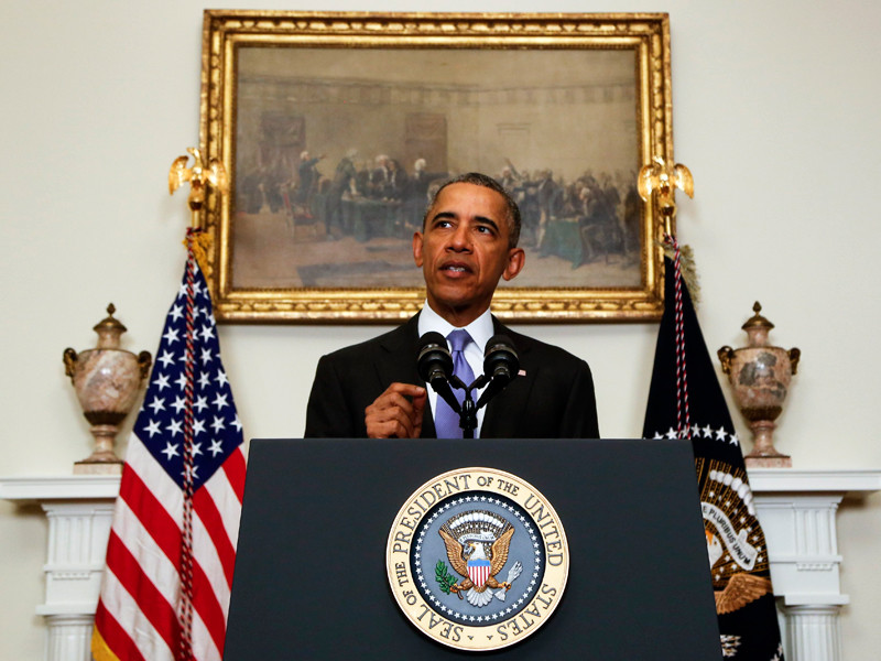 Выступая в Белом доме 17 января, Барак Обама заявил, что после заключения ядерного соглашения "пришло время разрешить еще один спор", однако он не упомянул денежную выплату Ирану в размере 400 млн долларов
