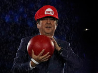 Японский премьер-министр внезапно появился на закрытии Олимпийских игр в образе Марио (ВИДЕО)