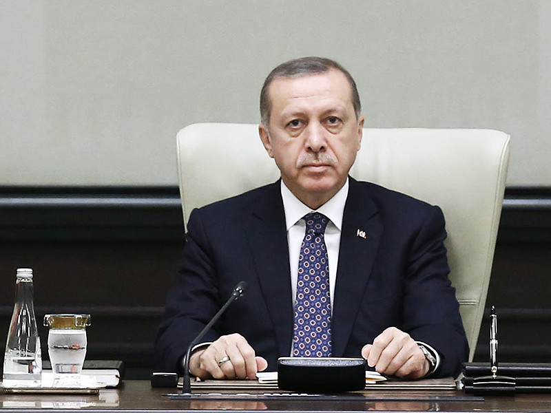 Президент Турции Реджеп Эрдоган возложил на "Исламское государство" (ИГ, террористическая организация запрещена в России) ответственность за взрыв на свадьбе в городе Газиантеп