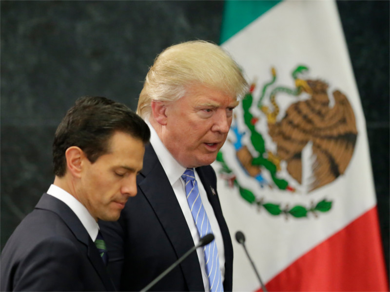 Президент Мексики на встрече с Трампом отказался платить за стену на границе с США