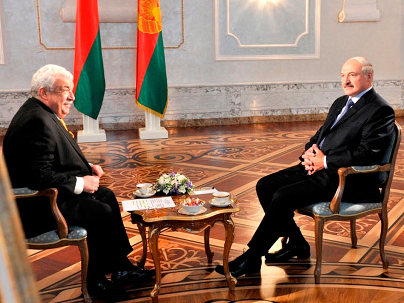 Лукашенко похудел на 13 килограммов по "диете Медведева"