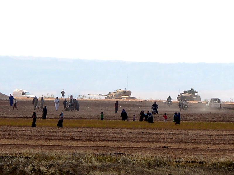 Турция начала наступление на террористов "Исламского государства" (ИГ, запрещено в России) в новом районе на севере Сириии