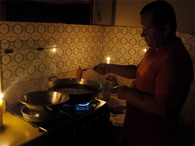 Пуэрто-Рико осталось без электричества после крупного пожара на электростанции