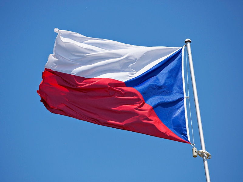 Российские спецслужбы разворачивают "информационную войну" в Чехии, заявила контрразведка страны
