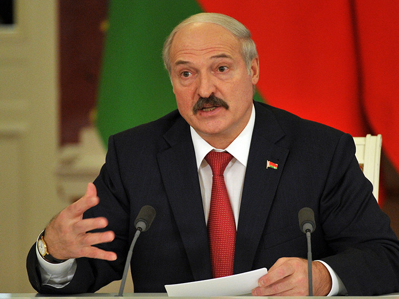 Президент Александр Лукашенко выразил недовольство общим фоном развития отношений России и Белоруссии, в которых накопилось "слишком много проблем"