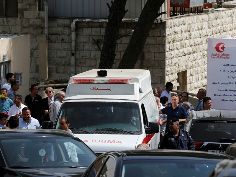Известный иорданский писатель Нахид Хаттар застрелен тремя выстрелами в голову перед зданием суда в Аммане