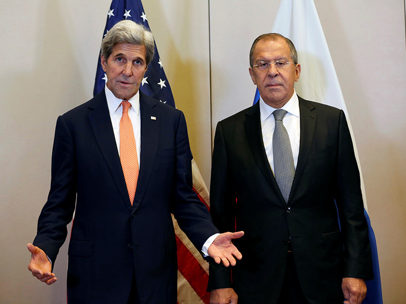 Глава Госдепартамента США Джон Керри и министр иностранных дел России Сергей Лавров