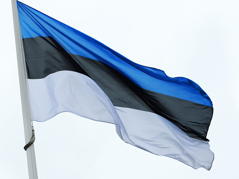 В Эстонии закрылись последние две печатные газеты на русском языке "День за днем" и Postimees