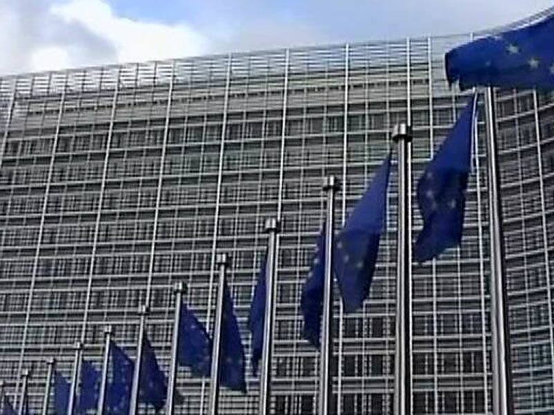 Европейский союз решил продлить на полгода персональные санкции против 146 российских и украинских чиновников и политиков и 37 юридических лиц, которых считают ответственными за кризис на востоке Украины