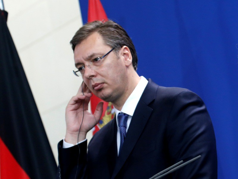 Премьер-министра Сербии эвакуировали в безопасное место из-за обнаруженного возле его дома арсенала оружия