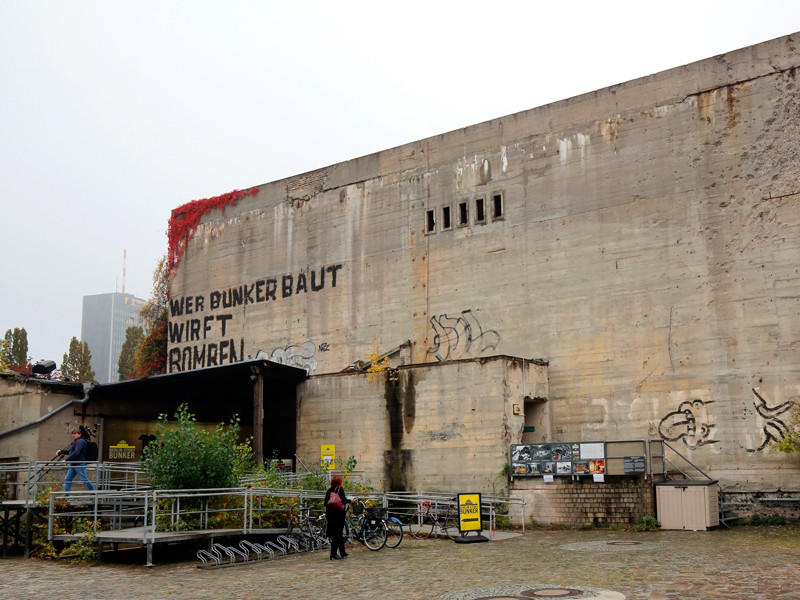 В Германии для туристов открыли копию бункера Гитлера