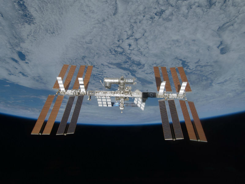 Американское аэрокосмическое агентство NASA не планирует продлевать контракт с Роскосмосом на доставку астронавтов к МКС после 2018 года