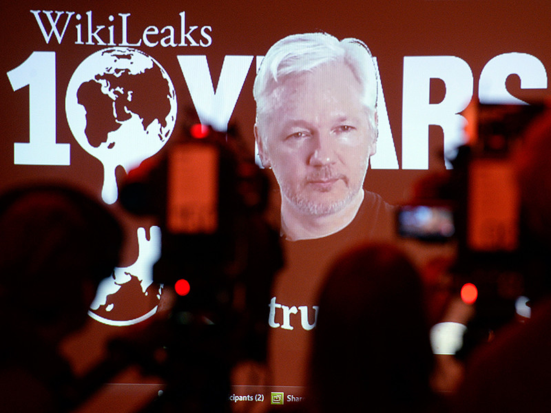 Основатель WikiLeaks Джулиан Ассанж пообещал регулярно публиковать секретные документы о выборах в США и компромат на кандидатов в президенты. Первая порция разоблачений выйдет уже на этой неделе