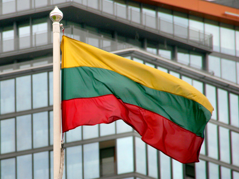 В Литве трех бывших советских омоновцев заочно приговорили к пожизненному сроку за убийство чиновников на КПП в 1991 году