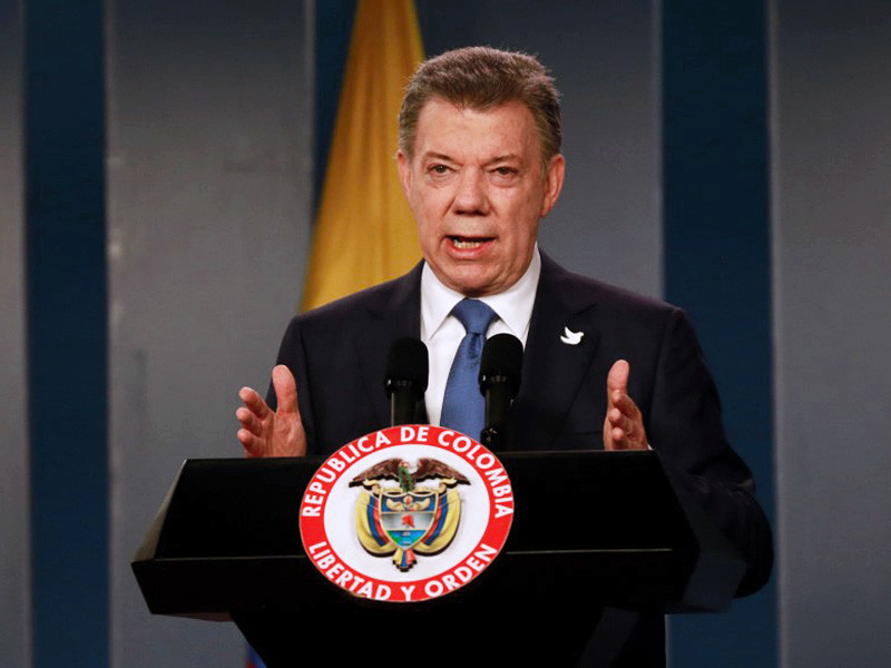 Президент Колумбии Хуан Мануэль Сантос объявил в четверг, 13 октября, о продлении режима прекращения огня между властями и "Революционными вооруженными силами Колумбии" (FARC) до конца года